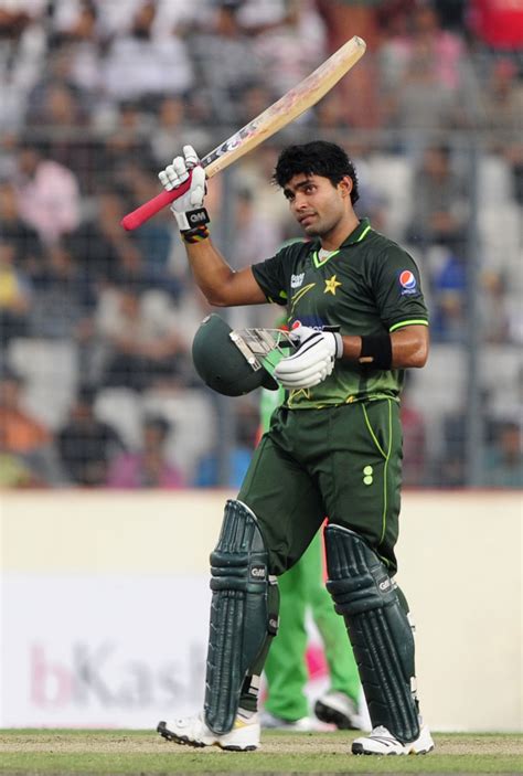 Pakistan Cricket Players Biography Wallpapers : Umar Akmal