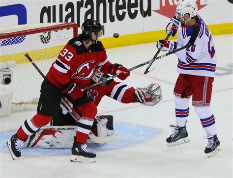 For starters, Rangers make it look easy vs. Devils - silive.com