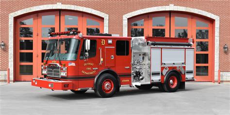 Ferrara Delivers Eight Custom Pumpers to the Detroit Fire Department - Ferrara Fire Apparatus