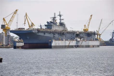 Second America-class Amphibious Assault Ship Tripoli Launched by HII