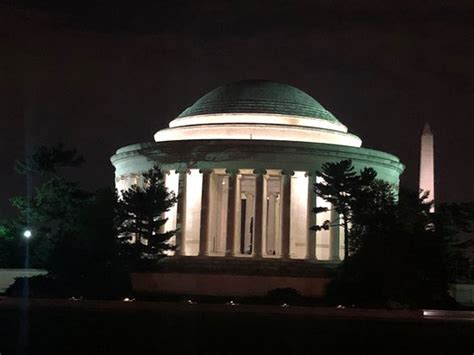 Monuments by Moonlight Night Tour (Washington DC) - 2019 All You Need ...