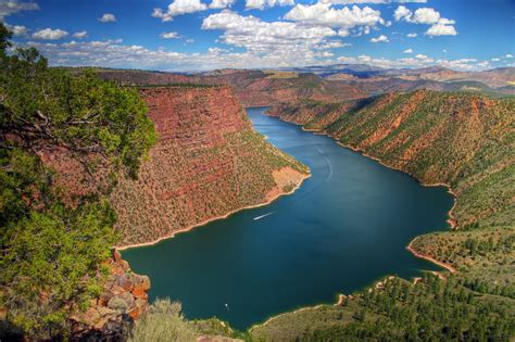 Flaming Gorge Reservoir Utah - Flavorverse