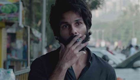 A fan notices Shahid Kapoor's excellent shot in Kabir Singh; the actor ...