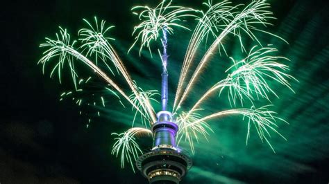 New Year 2021: Auckland, New Zealand – 1st Major City Firework Display ...