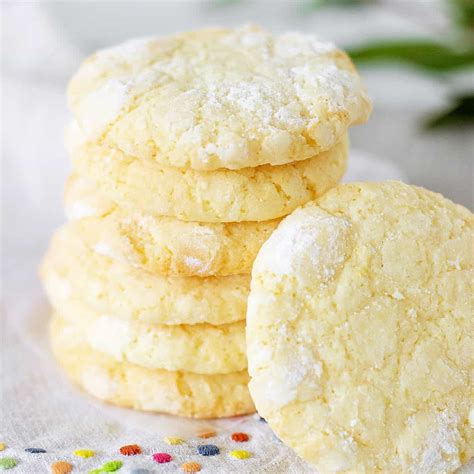 Lemon Shortbread (best easy recipe) - Vintage Kitchen Notes