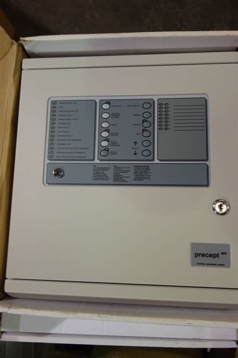 1 X TYCO 2605102 Precept EN 8 Zone Fire Alarm Panel TLNR Software