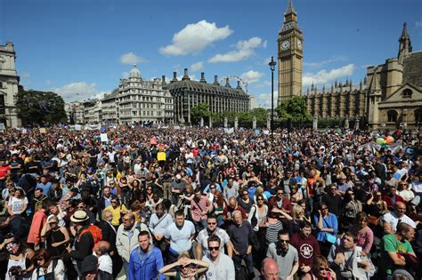 Brexit protest London: 30,000 in 'March for Europe' demo calling for UK to stay in EU | London ...