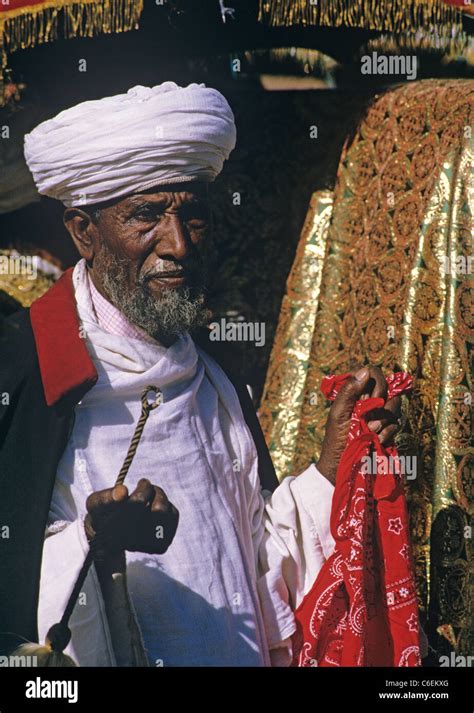 White turban hi-res stock photography and images - Alamy