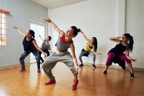 30 Scholarships for Dance Students - Top Ten Online Colleges