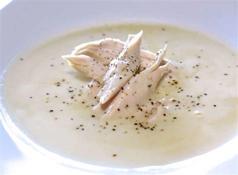 Greek lemon Chicken Soup recipe (Kotosoupa Avgolemono) - My Greek Dish