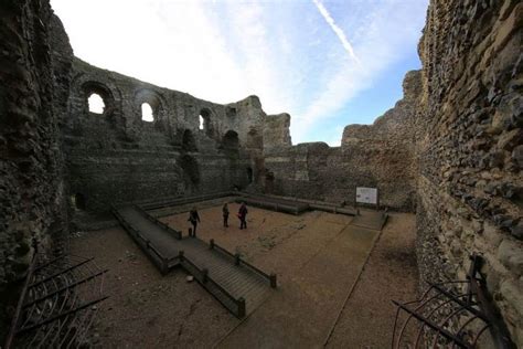 Top 12 Interesting Canterbury Castle Facts