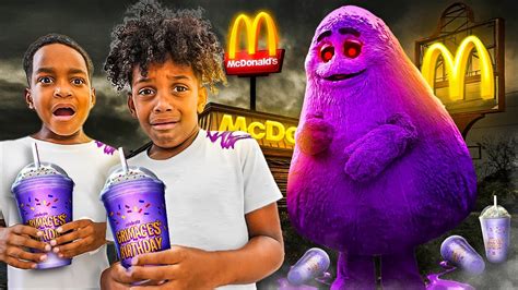 THE PRINCE FAMILY DRINK MCDONALD'S GRIMACE SHAKE - YouTube