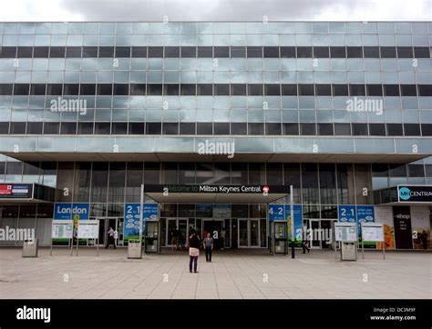 Milton Keynes Central railway station, England Stock Photo - Alamy