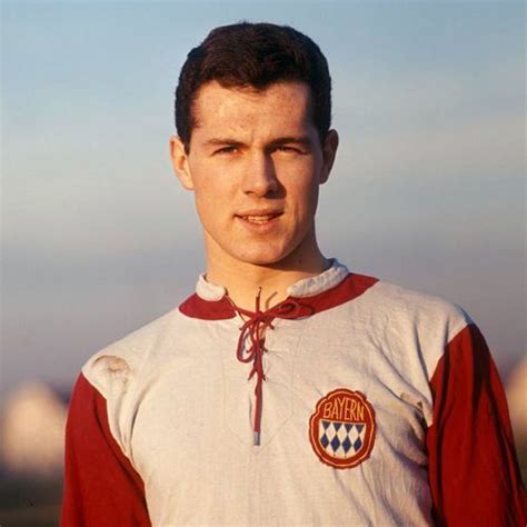 franz beckenbauer young - Google Search | Franz beckenbauer, Bayern, Futbol