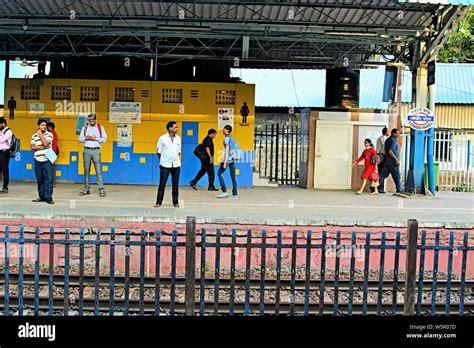 Lower Parel Railway Station Mumbai Maharashtra India Asia Stock Photo - Alamy