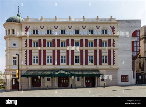 Sheffield Lyceum Theatre, Tudor Square, Sheffield, UK Stock Photo - Alamy