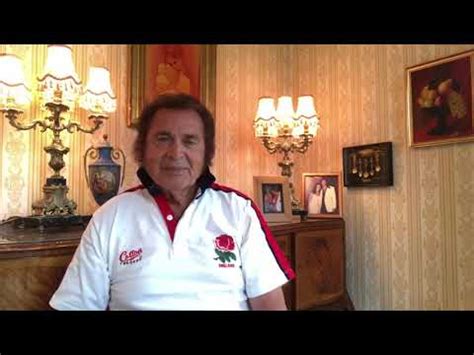 Engelbert Humperdinck wants to see "friendly faces" at wife's funeral ...