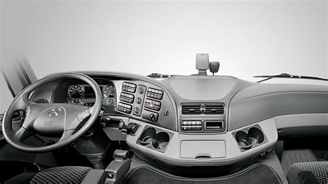 Actros: Interior - Mercedes-Benz Trucks - Trucks you can trust