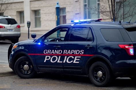 Grand Rapids police continue to negotiate with armed intruder after hostages released - mlive.com