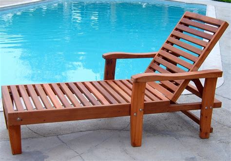 100% Solid-Wood Pool Lounger Made from Redwood