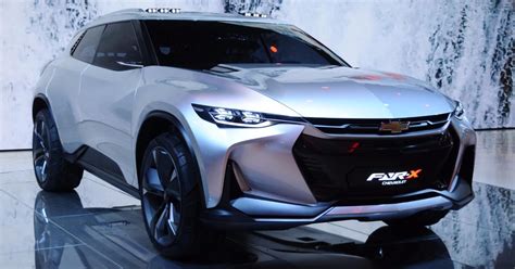 Chevy plays with tech and styling on FNR-X plug-in SUV concept