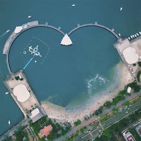 Le Bridge Ancol, Tempat Makan Romantis dengan Pemandangan Laut dan Sunset yang Mempesona