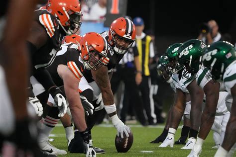 Browns roster: Jumbo package might be getting smaller in 2023 - Dawgs ...