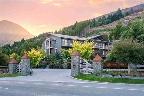 Queenstown Hotels: Discover the Best Hotels in Queenstown Today