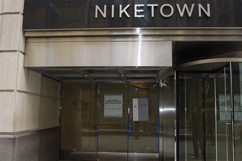 Retailers reaching out for soon-to-be closed Midtown Niketown