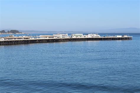 Santa Cruz Wharf - Pier Fishing in California