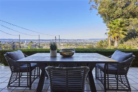 Baldwin Hills | Neighborhood Guide | Pam Lumpkin Team