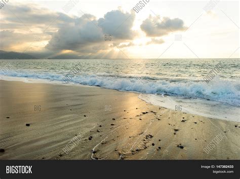 Ocean Sun Rays Bright Image & Photo (Free Trial) | Bigstock