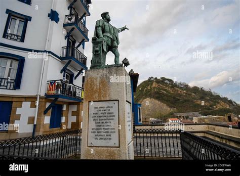 Statue of Juan Sebastian Elcano in Getaria Stock Photo - Alamy