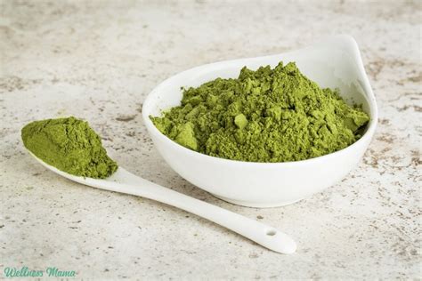 How to Choose a Nutrient Dense Green Superfood Powder