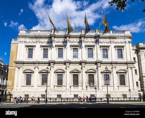 Banqueting house whitehall hi-res stock photography and images - Alamy