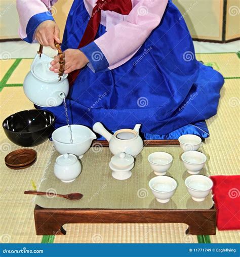 Korean Tea Ceremony Royalty Free Stock Images - Image: 11771749