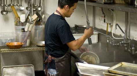 The Unsung Hero of the Restaurant: The Dishwasher – The Other Shift