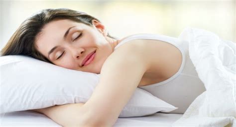 4 ways you should NOT place your pillow while sleeping | TheHealthSite.com