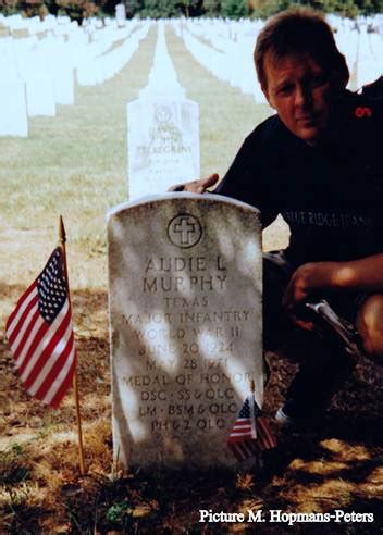 Smith, Walter Bedell “Beetle”. | WW2 Gravestone