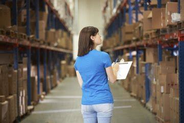 Duties & Responsibilities of a Warehouseman | Career Trend