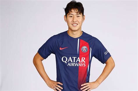 The first pictures of Lee Kang-In at Paris Saint-Germain