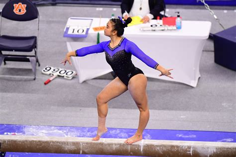 Florida gymnastics posts best season opener score ever in rout of ...