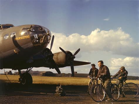 WWII In Color: Rare Photos Show American VIII Bomber Command In 1942 ...