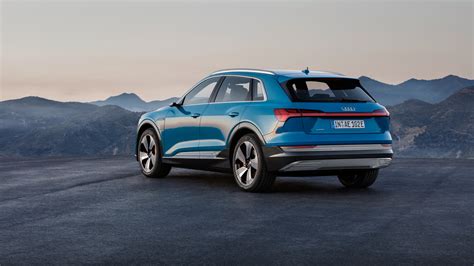 Audi e-tron 55 quattro (2020-2022) price and specifications - EV Database