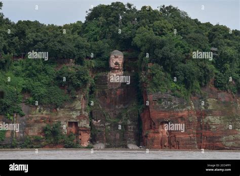 Leshan giant buddha flood hi-res stock photography and images - Alamy