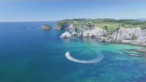 Hahei Explorer Cathedral Cove Boat Tour | Activity in The Coromandel ...