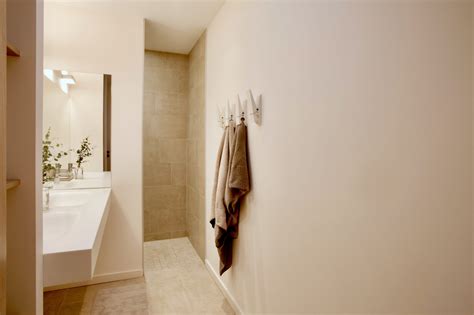 HPI | Tricks and Tips for Painting Your Bathroom in 2021 - Part 1