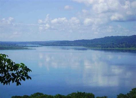 Lago Peten Itza, Guatemala | Eyeflare.com