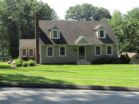 Hebron, CT Real Estate - Hebron Homes for Sale | realtor.com®