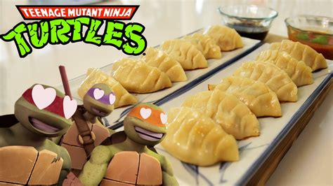 PIZZA GYOZA from Teenage Mutant Ninja Turtles, Feast of Fiction S4 Ep7 ...